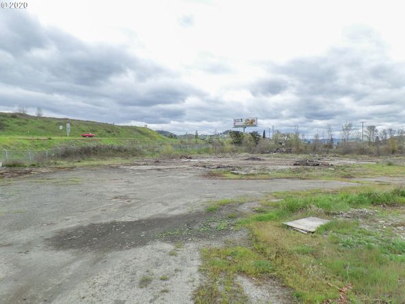 4553 Old Highway 99 S, Roseburg, OR 97471